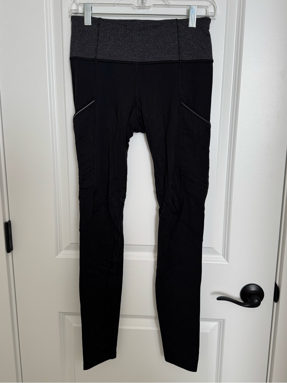 Black High-Waist Leggings with Heathered Waistband